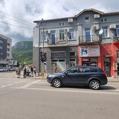 Old Style Hotel Vratsa ภายนอก รูปภาพ